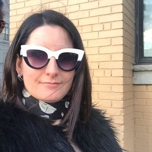 Meet your Posher, Marina